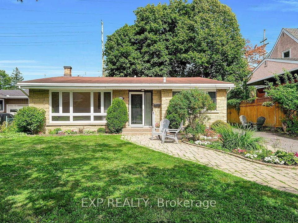 1st image of 1473 Chomley Cres