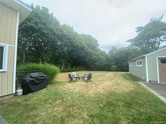 5th image of 19 W End Ave