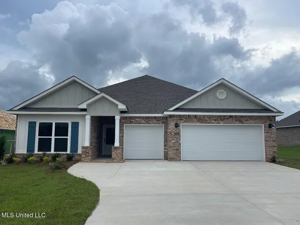 17087 River Hills Dr, Gulfport, MS 39503