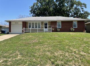 3503 S Bowen St, Independence, MO 64055