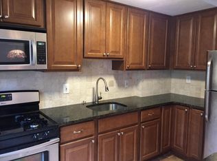 11 Manor Dr #1, Red Bank, NJ 07701