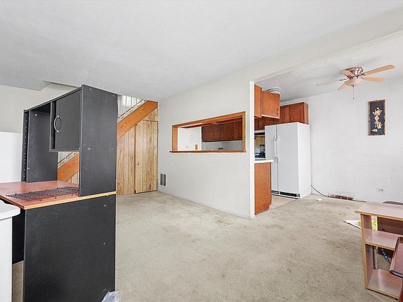 3rd image of 1263 Prairie Ave Unit C