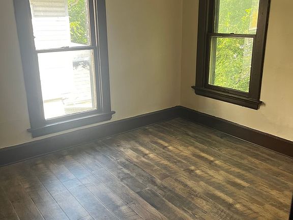 3rd image of 2909-2911 7th Ave #2909