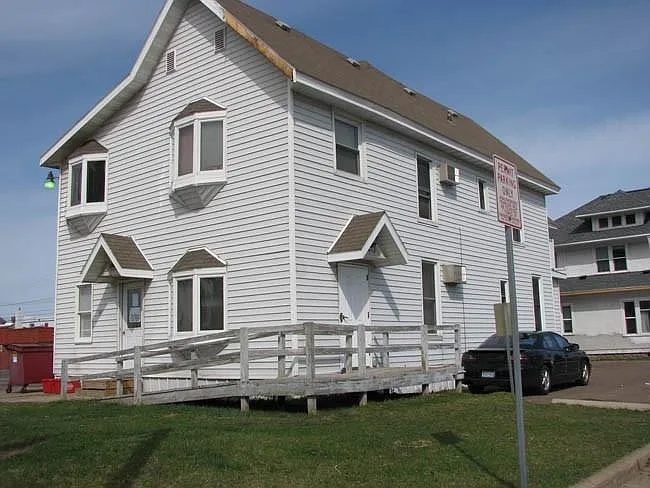 1 bed, 425 sqft, $565 — Photo 1
