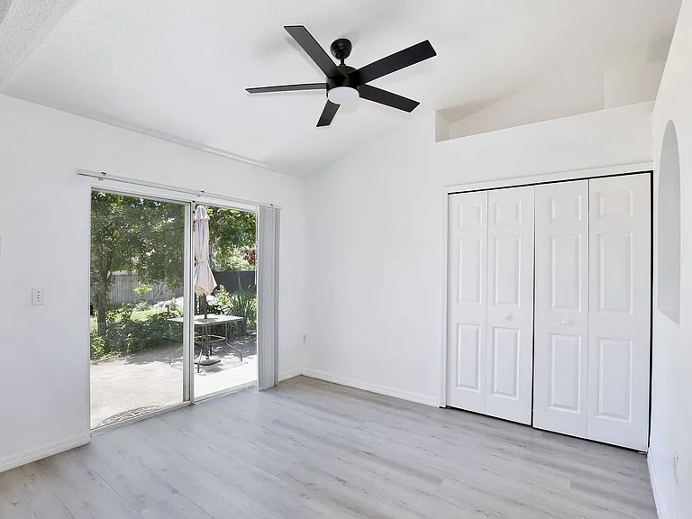 1687 Brewton Cir — Photo 5