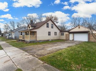 28219 Waverly St, Roseville, MI