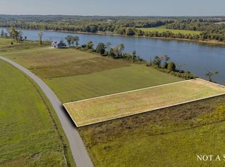 74 Cravens Dr, Savannah, TN 38372