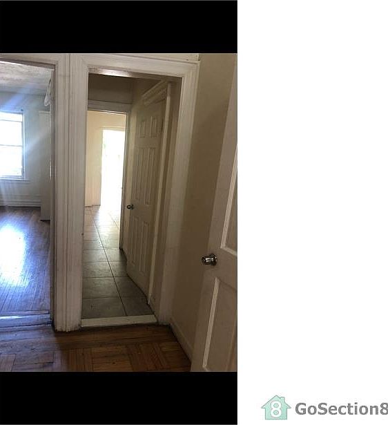1st image of 1047 E 227th St