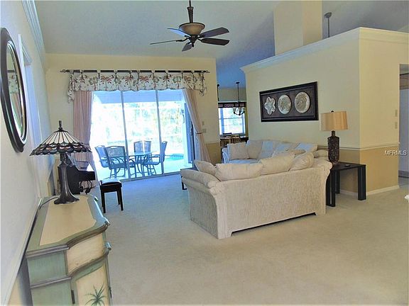 5th image of 31 Broadmoor Ln