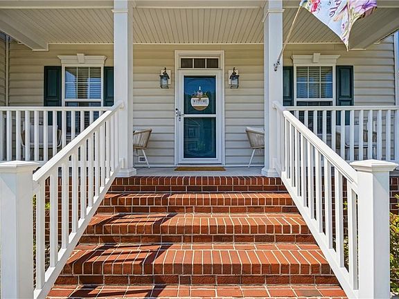 4th image of 712 Creekwood Dr