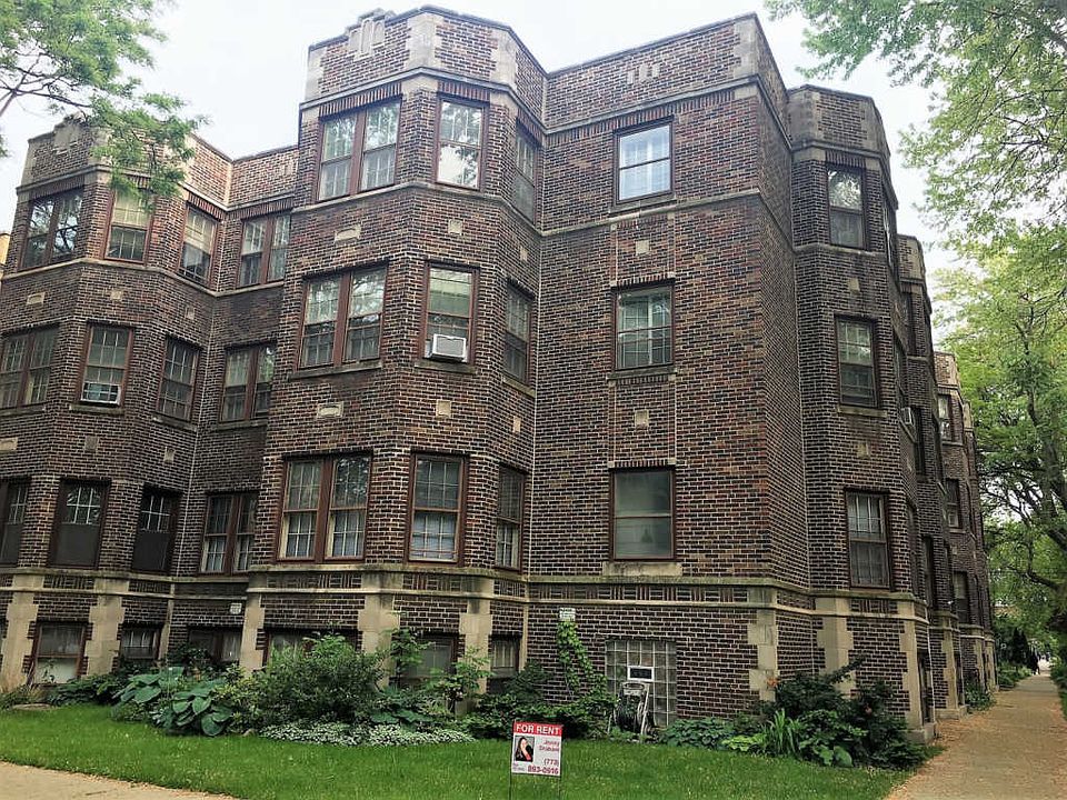 1st image of 2221 W Arthur Ave #1