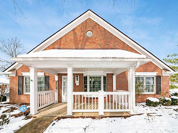 2nd image of 261 Dogwood Ln