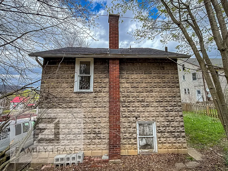 751R Grove Ave — Photo 11