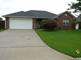2014 S Verona Ave, Russellville, AR 72802