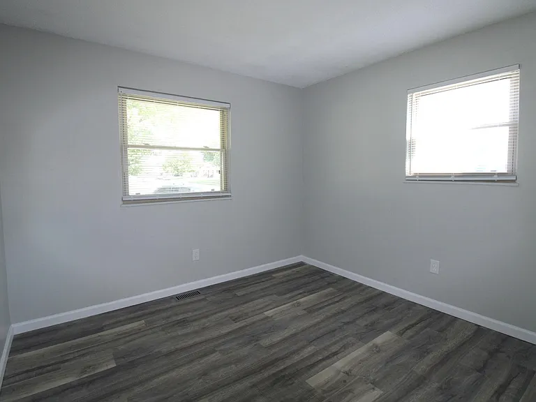 1529 Texas Dr — Photo 22