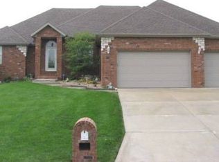 718 W Osage Dr, Nixa, MO 65714