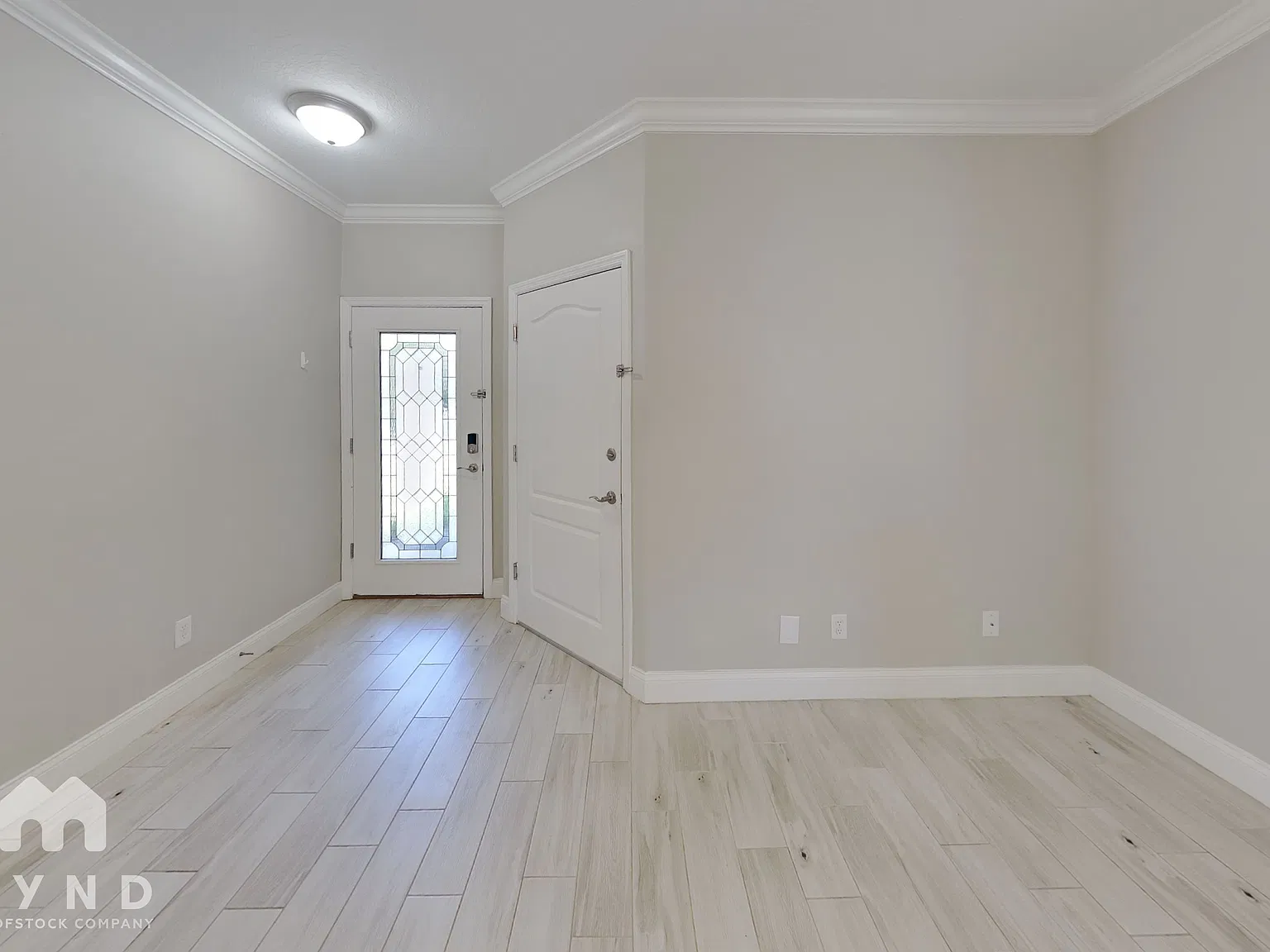 3 bed, 2.0 bath, 1313 sqft, $1,895 — Photo 3