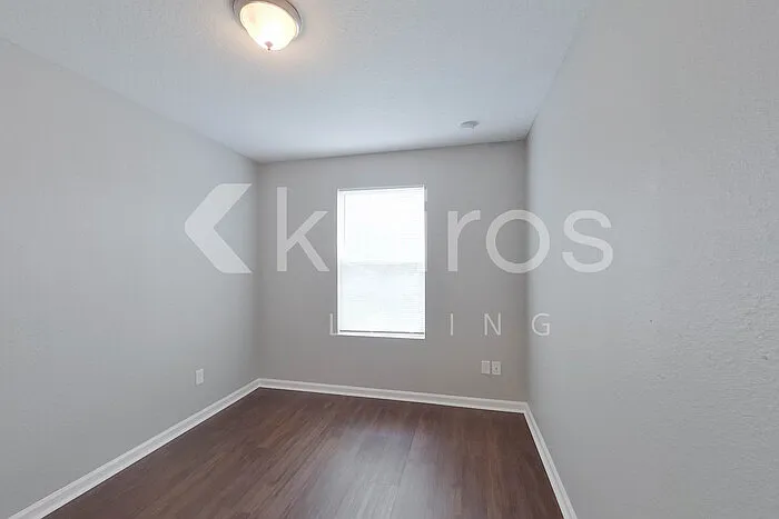 1319 Mull St — Photo 16