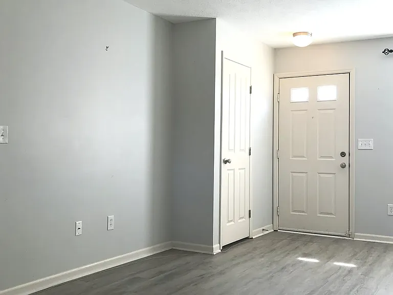 2680 Sawmill Reserve Dr — Photo 5