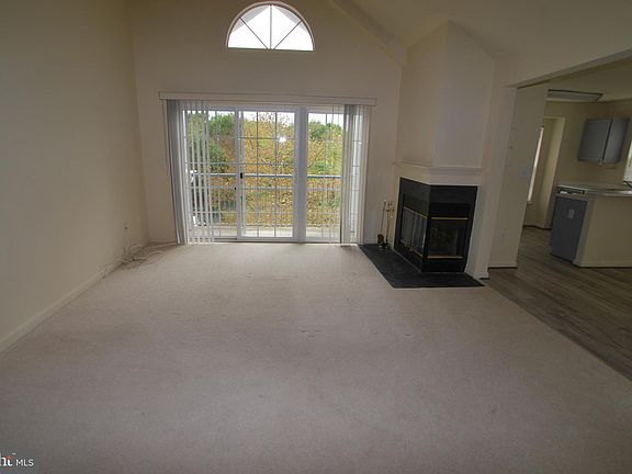4th image of 182 Kendrick Pl APT 34