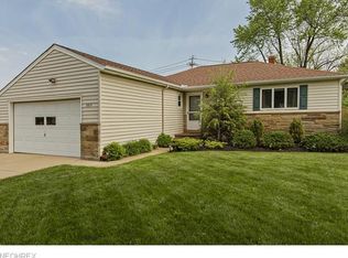 5015 Emmet Rd, Lyndhurst, OH 44124