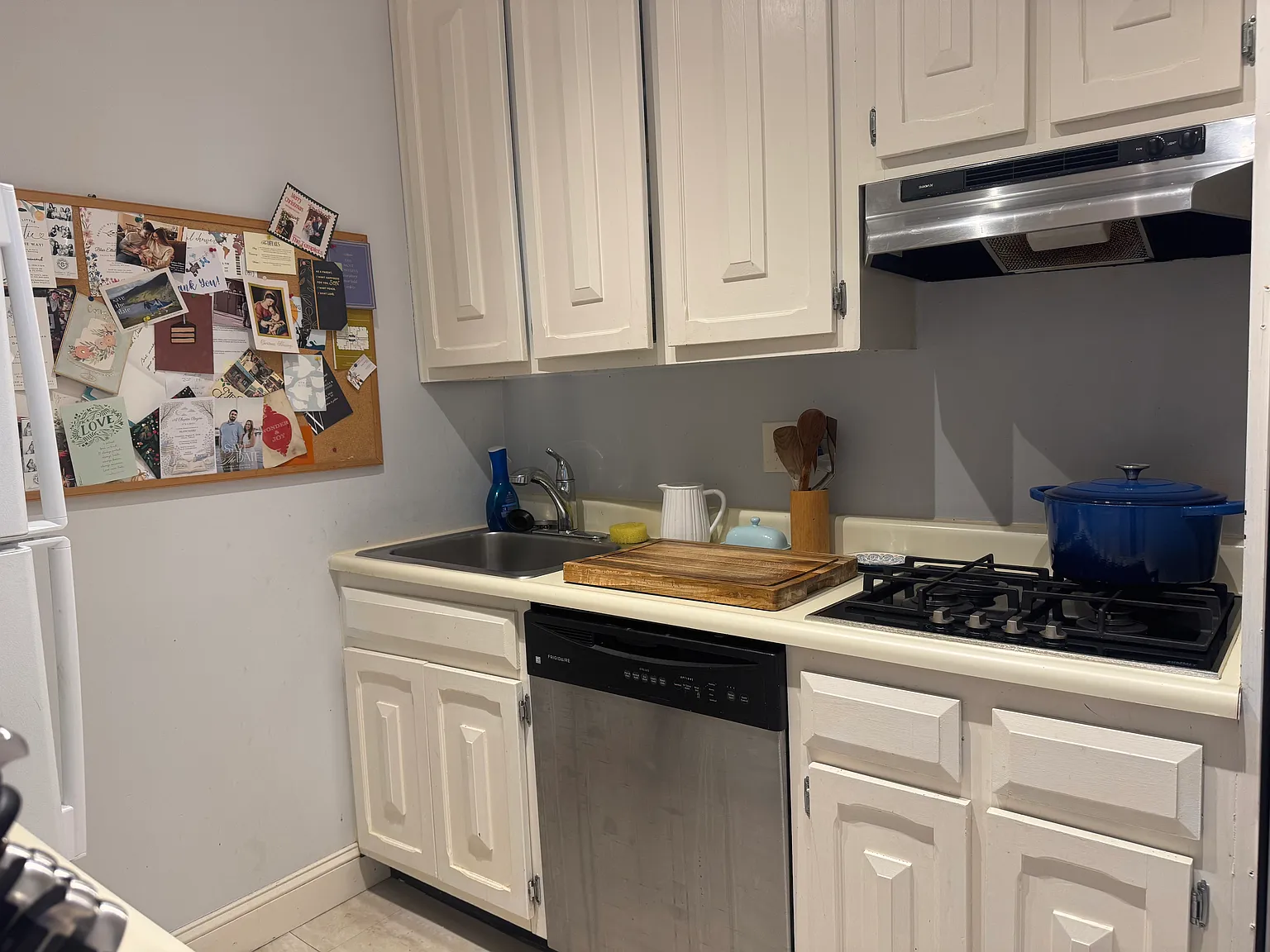1 bed, 747 sqft, $3,300 — Photo 3