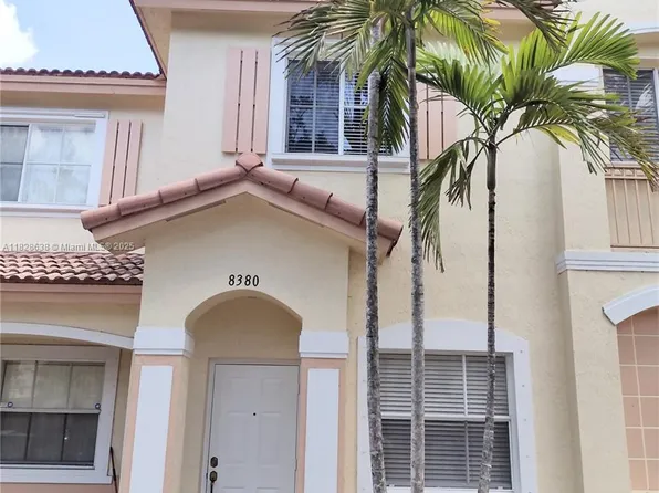 8380 SW 25th Ct #104, Hollywood, FL 33025