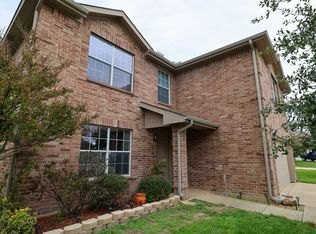 1618 Palomino Ln, Krum, TX 76249