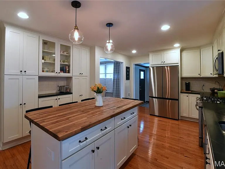 342 Greenleaf Dr — Photo 6