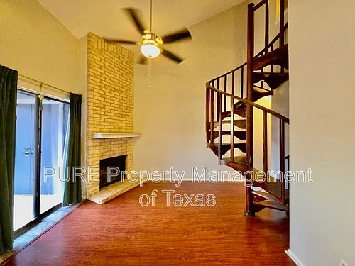 2500 Burleson Rd Photo 1