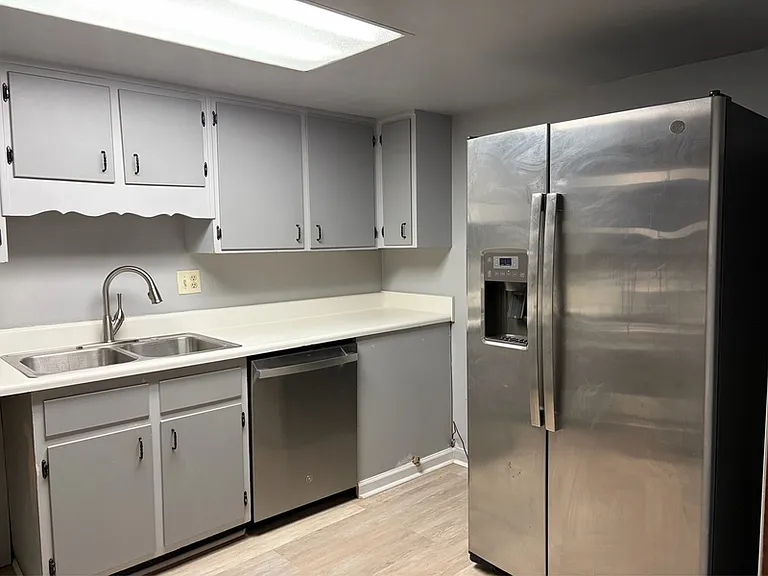 133 Oak St #4-1 — Photo 8