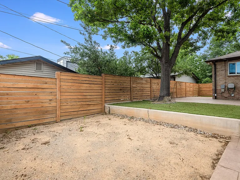 2516 Xavier St — Photo 37