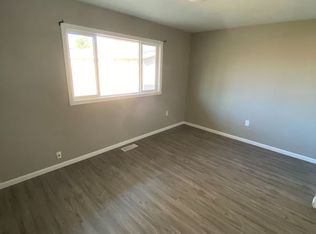 1397 Vandenberg Cir, Sergeant Bluff, IA 51054