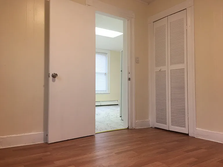 28 Cedar St #1 — Photo 2