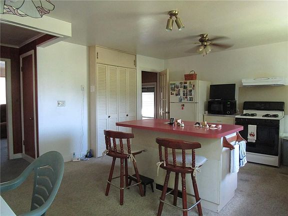 5th image of 72 Sunnydale Ave