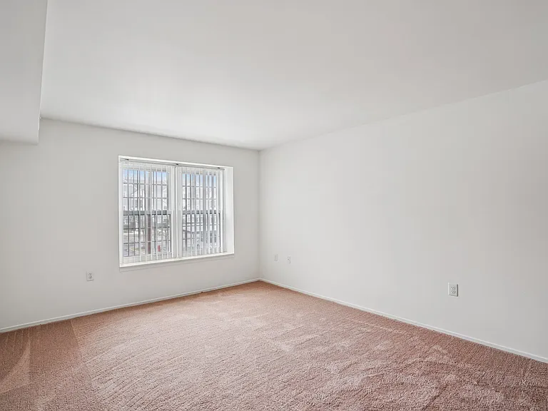 Brookwood Apartments — Photo 16