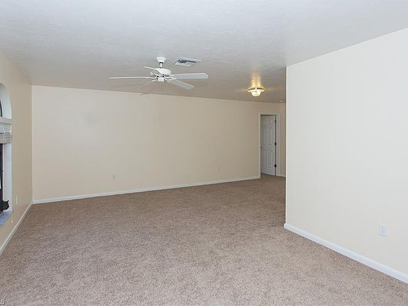 4th image of 5601 SW 5th Ave