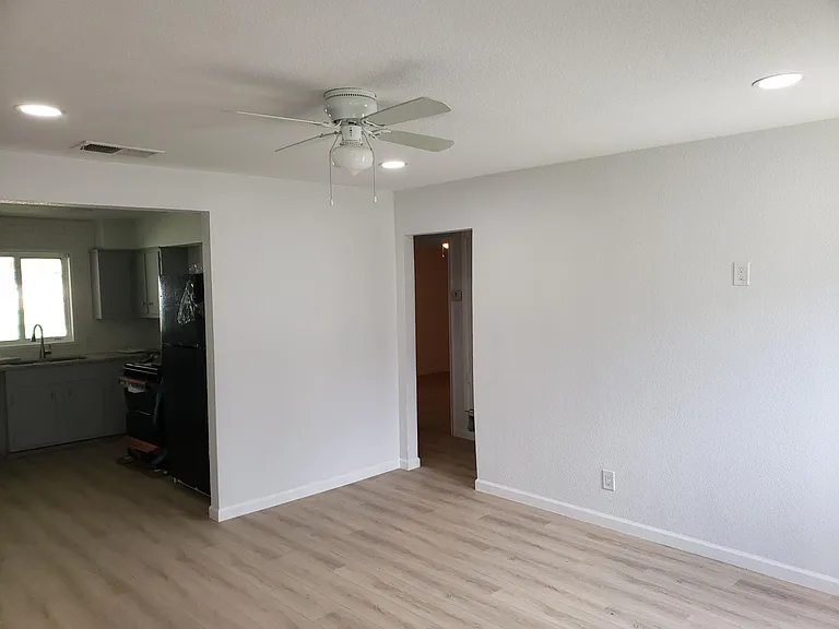 5744 Dennis Ave — Photo 6
