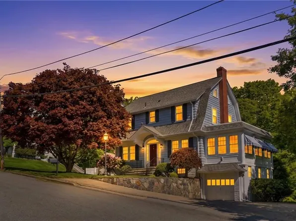 73 Progress St, Lincoln, RI 02865