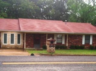 912 N Edwards Ave, Mt Pleasant, TX 75455