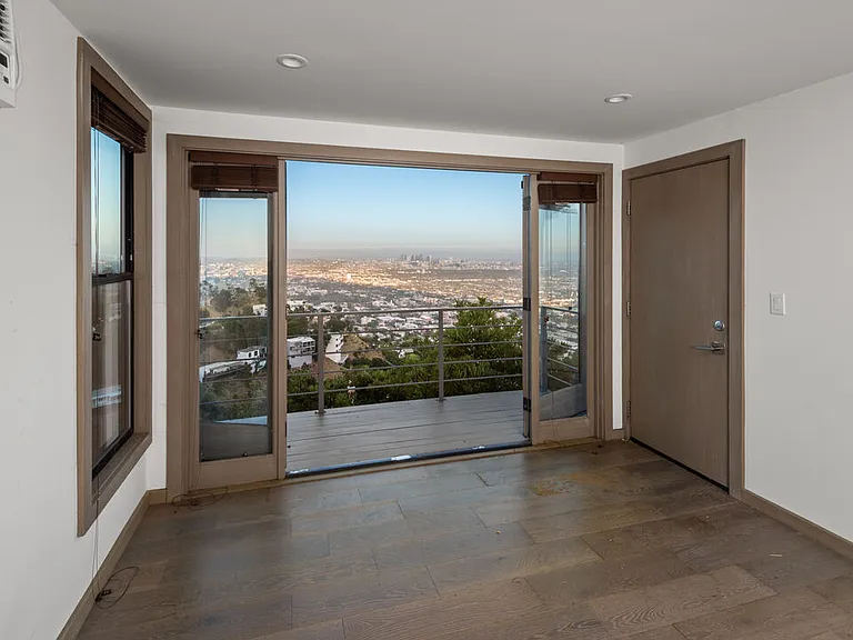 1600 Viewmont Dr — Photo 13