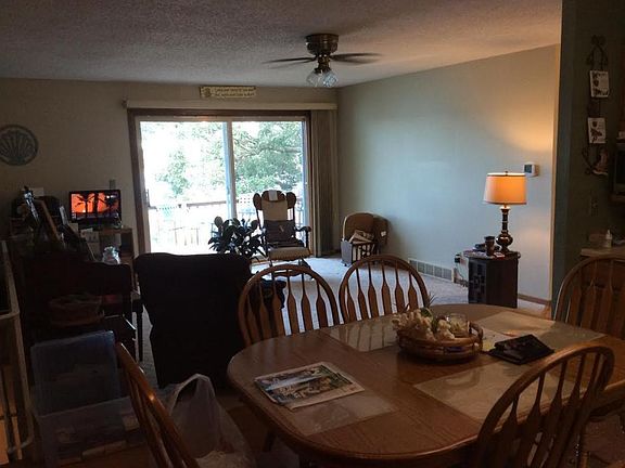 5th image of 3000 Center Lake Dr
