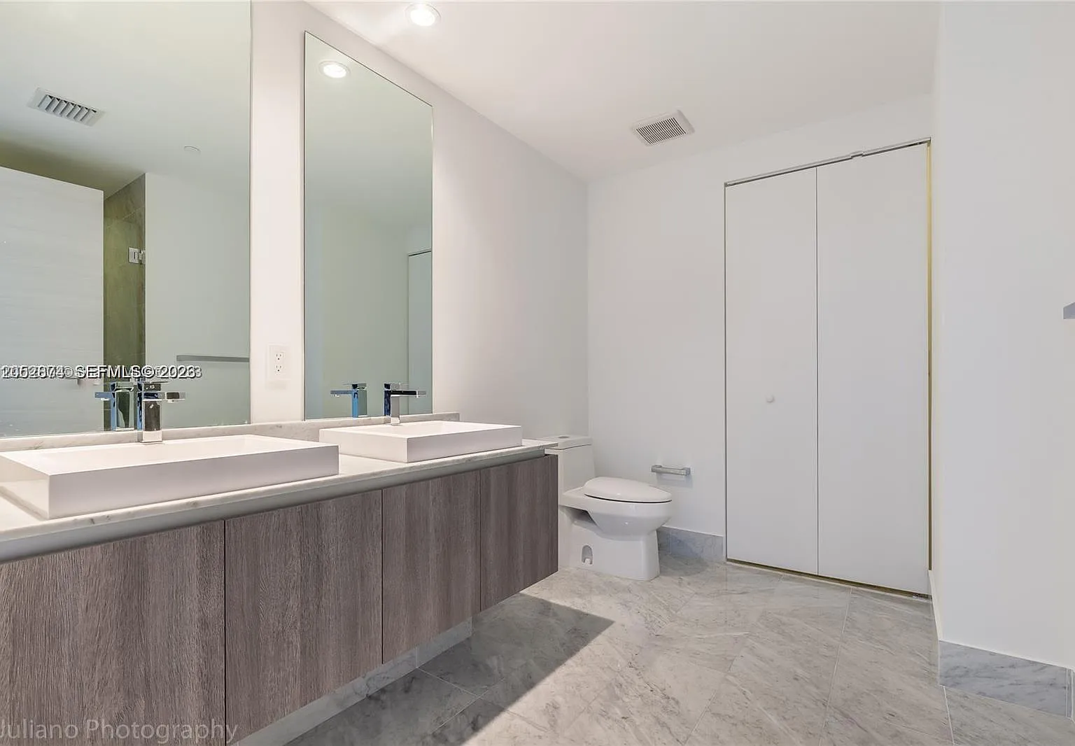 1 bed, 881 sqft, $4,100 — Photo 4
