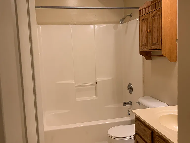 17 King Arthur Pl #B — Photo 14