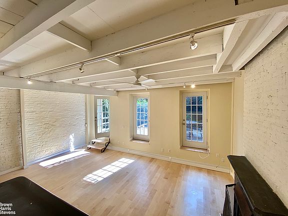 2nd image of 120 Kane St #1