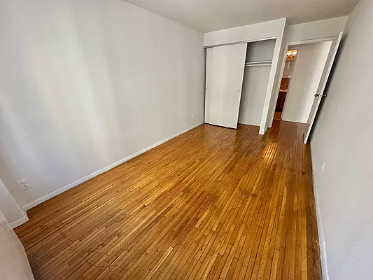 Rented by J PRESTON AND ASSOCIATES INC | media 8