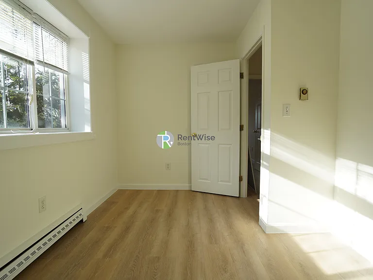 13 Embassy Rd #1137 — Photo 4