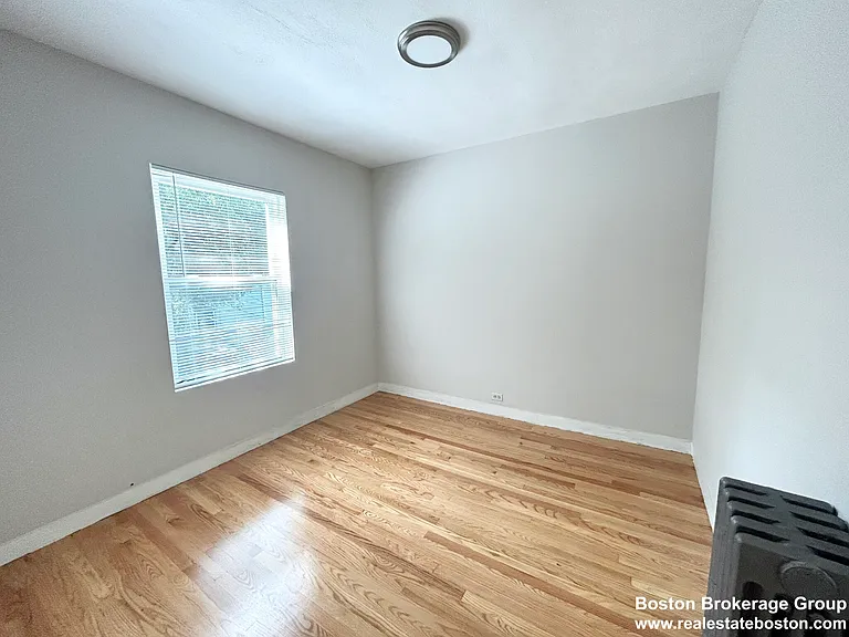 18 Eastman St #2 — Photo 7