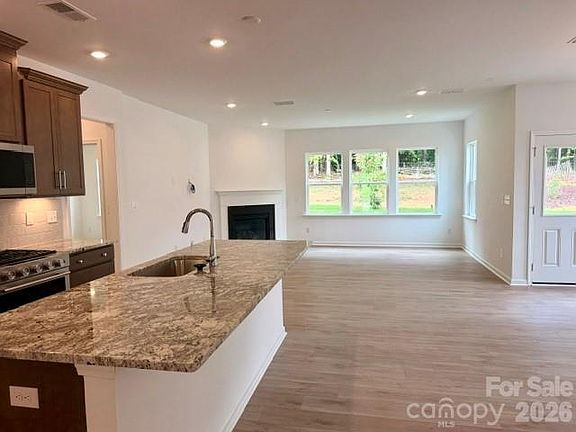 3rd image of 551 Cottage Garden Ln