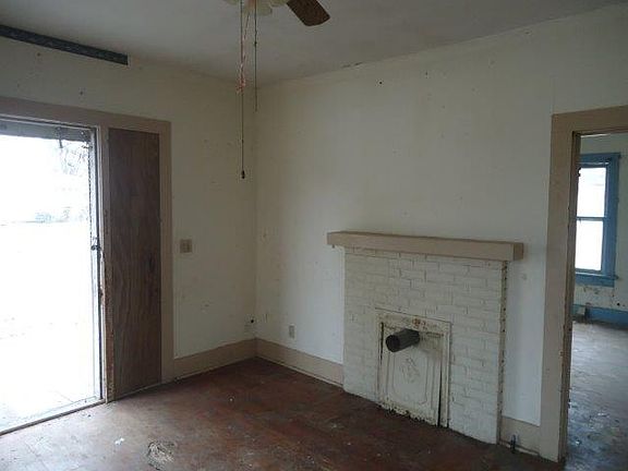 5th image of 120 S Liberty St